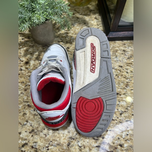 Air Jordan 3 Retro Fire Red 2022 Sneakers 2.5Y - Picture 9 of 9